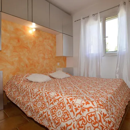 Сasa de vacaciones 2 Bedroom Gorgeous In *